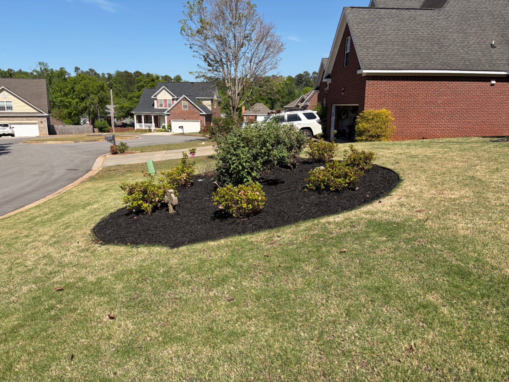 Mulch installation by RC Landscaping — job 8